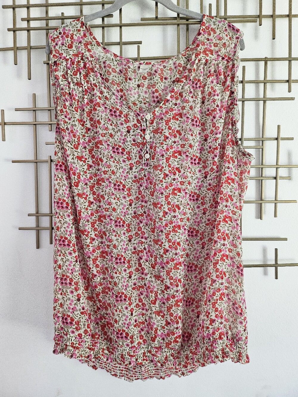 XL- Old Navy- Sheer Sleeveless Tank Camisole